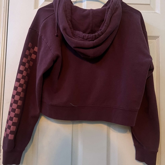 Zip up - Picture 2 of 3